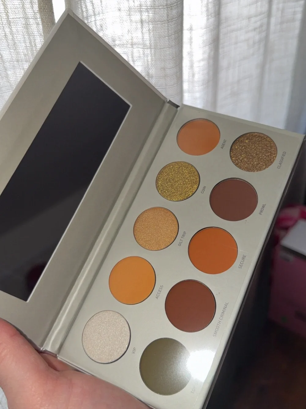 Morphe Jaclyn Hill Eyeshadow Palette — Cream Case with Gold Accents